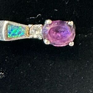 Elegant Purple  and Silver Women's Ring
Stamped 925